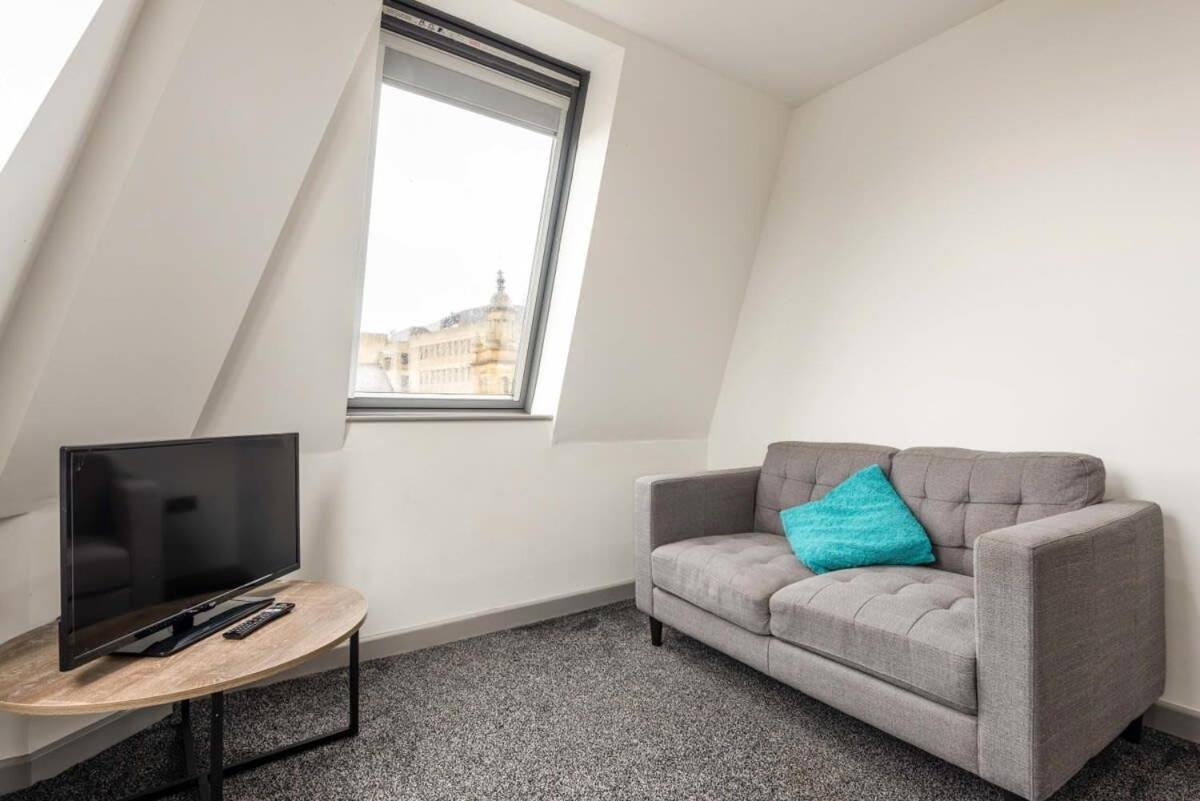 Modern 1 Bed Budget Apartment In Central Halifax Exteriér fotografie